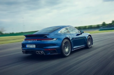 这是新款保时捷911 Turbo