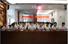 中建四局六公司组织新员工开展 “学习超英精神 清风廉洁过节”教育活动