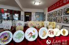 甘肃画艺文化：通渭书画之乡迎盛会 文化赶集翰墨飘香