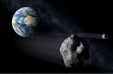 美国宇航局称，小行星比篮球场更宽，可以飞越地球
