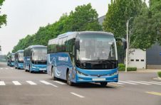 再树旅游包车客运新标杆，宇通新7系纯电动客车交付广州