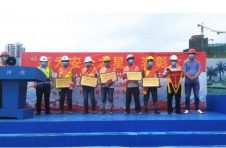 中建四局六公司恒大悦珑湾、御景湾首期项目举行 “行为安全之星”表彰活动