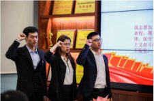 抓好“主题党日活动”红色引擎，凸显支部红色引领