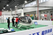 看技能高手比十八般武艺！第一届全国技能大赛开幕