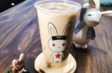 那兔入局新式茶饮！新星品牌玩转国民新IP