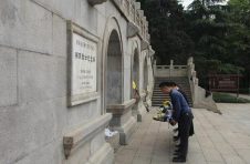 学党史铭初心 忆英烈感党恩