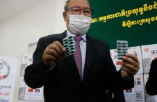 柬埔寨卫生部长：新冠疫苗和连花清瘟联合使用为疫情防控作出重要贡献