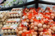 一个月涨价约20% 中国鸡蛋价格缘何飞涨？