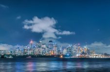 2023粤港澳青少年体育文化交流会举行 六位奥运冠军出席
