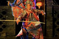 魔法少年“朱铁雄” 引领国风变装热 三赛道并行破圈