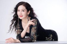 性商导师夏荷，让我们从她的名字说开去……