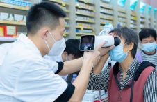 深圳糖友的福利来了，社区药店把免费眼底筛查送到“家门口”