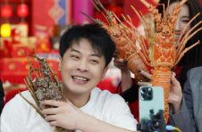 辛巴辛有志年货节掀起国货抢购热潮，单场带货大虾1.1亿元